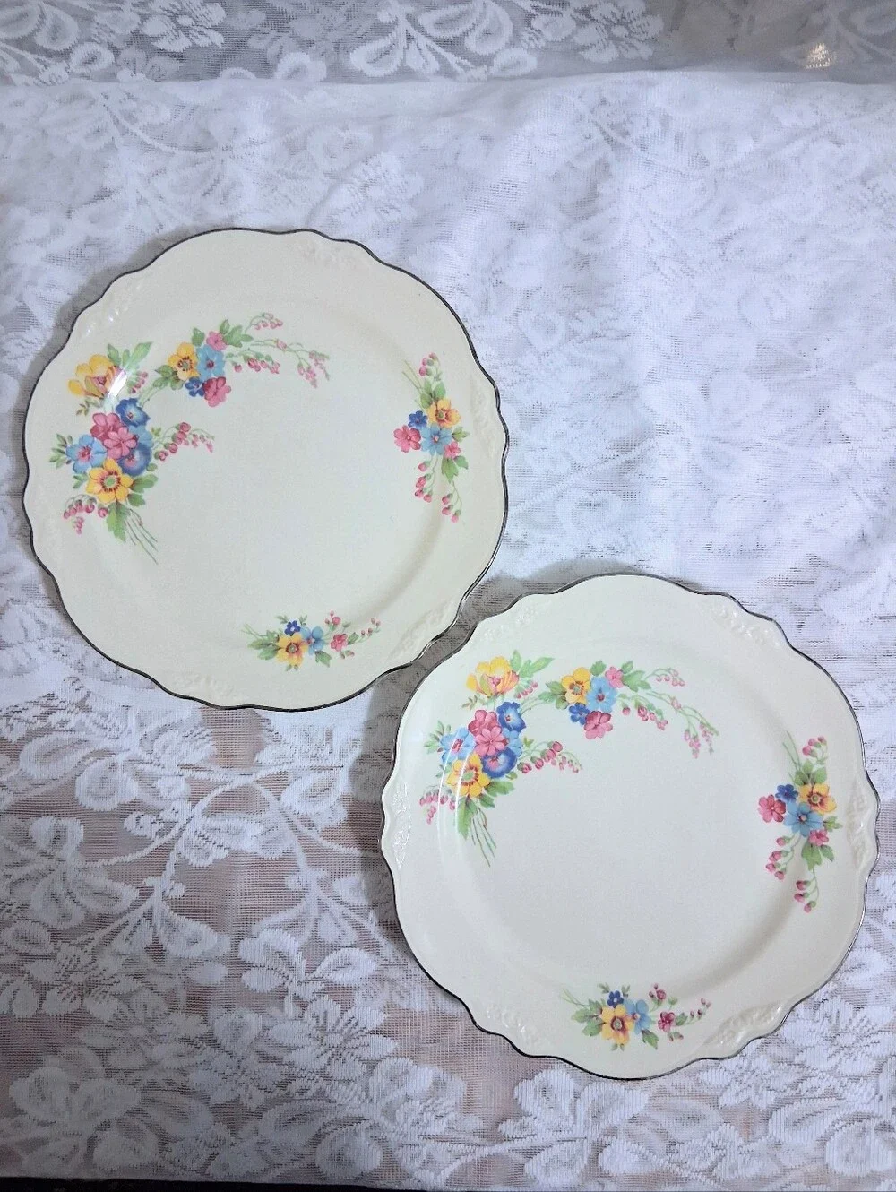Vintage 1946 Homer Laughlin Virginia Rose Porcelain Dinner Plates Dishes